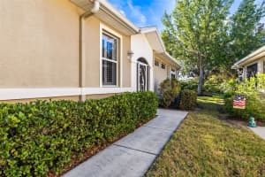 1922 SIFIELD GREENS WAY, SUN CITY CENTER, FL 33573 Sold 07/08/25