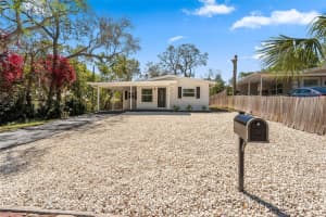 536 CENTER STREET, TARPON SPRINGS, FL 34689 Sold 04/08/25
