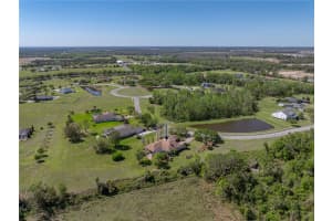 34201 KENTUCKY DERBY PLACE, DADE CITY, FL 33525 - MLS#MFRTB8364044