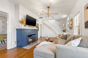 2833 7TH STREET, ST PETERSBURG, FL 33704 Sold 04/30/25