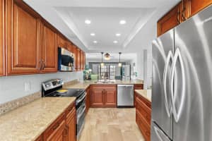 9433 HARBOR GREENS WAY, SEMINOLE, FL 33776 Sold 05/01/25