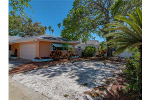 1763 BAYSHORE BOULEVARD, DUNEDIN, FL 34698 Sold 04/25/25