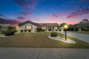 2007 VIEW DRIVE, SUN CITY CENTER, FL 33573 - MLS#MFRTB8364348