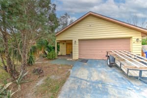 1617 Cherokee Trl, VALRICO