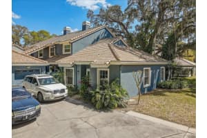 4524 OAK ARBOR CIRCLE, ORLANDO, FL 32802 Sold 07/18/25