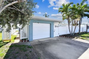 MLS# MFRTB8364530, Madeira Beach, Florida 33708
