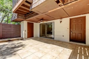 15203 W POND WOODS DR, TAMPA, FL 33618 Sold 05/09/25