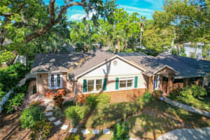 1905 Seminole Trl, LAKELAND