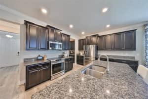 10072 SAGE CREEK DRIVE, SUN CITY CENTER, FL 33573 - MLS#MFRTB8364738