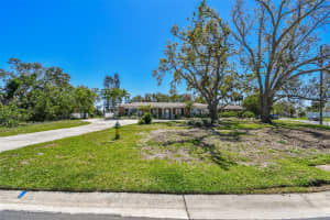 2180 BAYOU GRANDE BOULEVARD, ST PETERSBURG, FL 33703 - MLS#MFRTB8364739