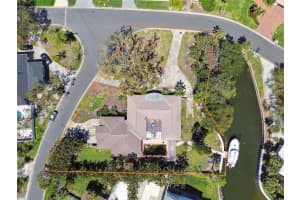 2180 BAYOU GRANDE BOULEVARD, ST PETERSBURG, FL 33703 - MLS#MFRTB8364739