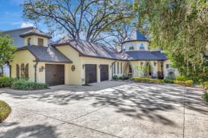 1108 W Charter St, TAMPA