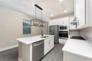 7701 SOMERSWORTH DRIVE, KISSIMMEE, FL 34747 - MLS#MFRTB8364856