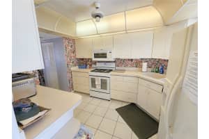 6020 SHORE BOULEVARD, GULFPORT, FL 33707 Sold 08/25/25