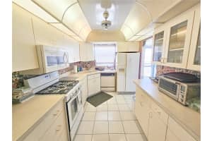6020 SHORE BOULEVARD, GULFPORT, FL 33707 Sold 08/25/25