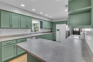 1609 LAKE PARKER DRIVE, LAKELAND, FL 33801 Sold 04/25/25