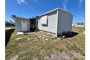 657 MOUNT NEW CASTLE AVENUE, ST PETERSBURG, FL 33702 Sold 05/22/25