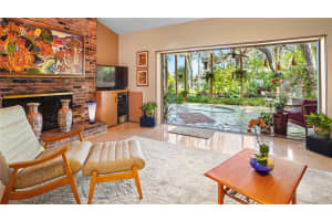 5670 11TH STREET, ST PETERSBURG, FL 33705 Sold 05/28/25