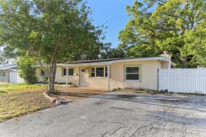 230 DAVISON AVENUE, ST PETERSBURG, FL 33703 Sold 07/08/25
