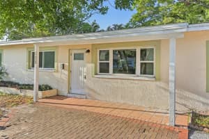 230 DAVISON AVENUE, ST PETERSBURG, FL 33703 Sold 07/08/25