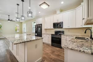 5710 42ND STREET, ST PETERSBURG, FL 33714 - MLS#MFRTB8364945