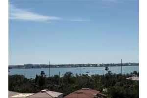 MLS# MFRTB8365030, St Petersburg, Florida 33715