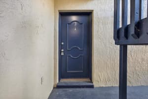 306 HABANA AVENUE, TAMPA, FL 33609 Sold 05/06/25