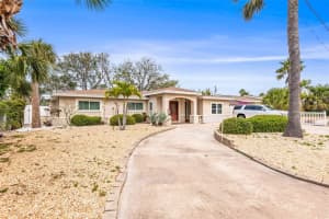 2490 E Vina Del Mar Blvd, ST PETE BEACH