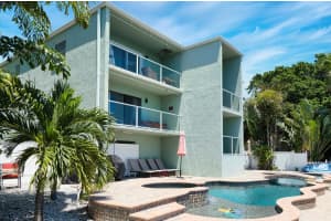 125 110TH AVENUE, TREASURE ISLAND, FL 33706 - MLS#MFRTB8365253