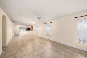 7924 CARRIAGE POINTE DRIVE, GIBSONTON, FL 33534 - MLS#MFRTB8365304
