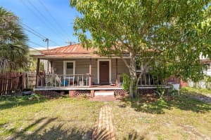 2602 DURHAM STREET, TAMPA, FL 33605 Sold 04/28/25