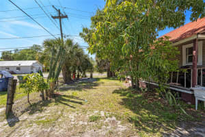 2602 DURHAM STREET, TAMPA, FL 33605 Sold 04/28/25
