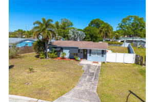 1541 68th Ave N, ST PETERSBURG