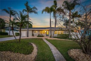 714 BAYSHORE DRIVE, TARPON SPRINGS, FL 34689 Sold 08/26/25