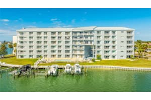 610 Island Way #302, CLEARWATER BEACH
