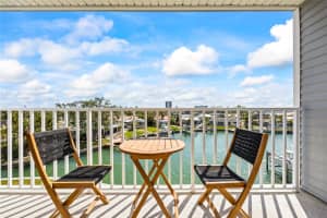 610 ISLAND WAY #302, CLEARWATER BEACH, FL 33767 - MLS#MFRTB8365547