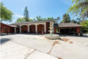 8820 S Hickory Ln, RIVERVIEW