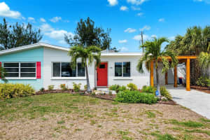 438 62ND STREET, HOLMES BEACH, FL 34217 Sold 07/14/25