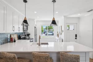 438 62ND STREET, HOLMES BEACH, FL 34217 Sold 07/14/25
