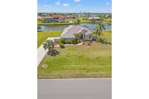 6181 9th Avenue Cir Ne, BRADENTON