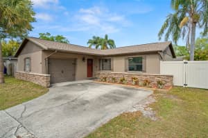 611 LIMETREE DRIVE, OLDSMAR, FL 34677 Sold 06/20/25
