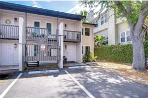 527 LINCOLN AVENUE, TAMPA, FL 33609 Sold 08/19/25