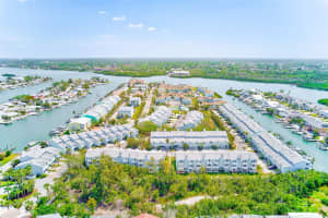 615 GARLAND CIRCLE, INDIAN ROCKS BEACH, FL 33785 - MLS#MFRTB8366006