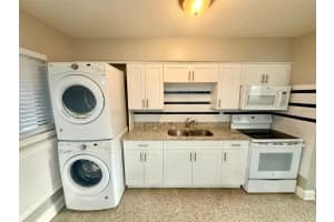 64 Davis Blvd #4, TAMPA