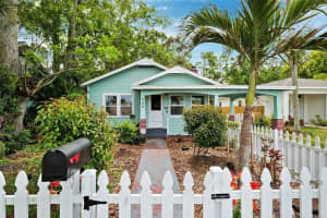 909 PLAZA STREET, CLEARWATER, FL 33755 Sold 04/21/25