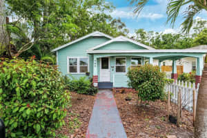 909 PLAZA STREET, CLEARWATER, FL 33755 Sold 04/21/25