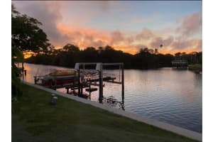 350 MOUNT OAK AVENUE, ST PETERSBURG, FL 33702 Sold 06/30/25