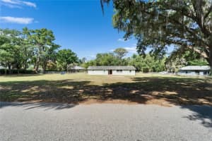 8211 EDISON ROAD, LITHIA, FL 33547 Sold 06/02/25