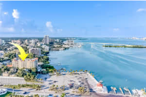 700 OSCEOLA AVENUE, CLEARWATER, FL 33755 Sold 04/02/25