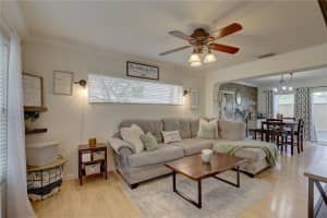 13150 THOROUGHBRED LOOP, LARGO, FL 33773 Sold 05/07/25